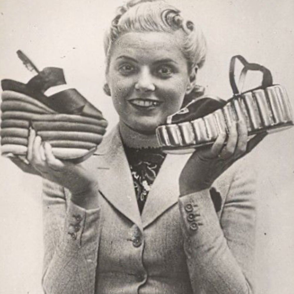 SHOES - Picture 10 of 12